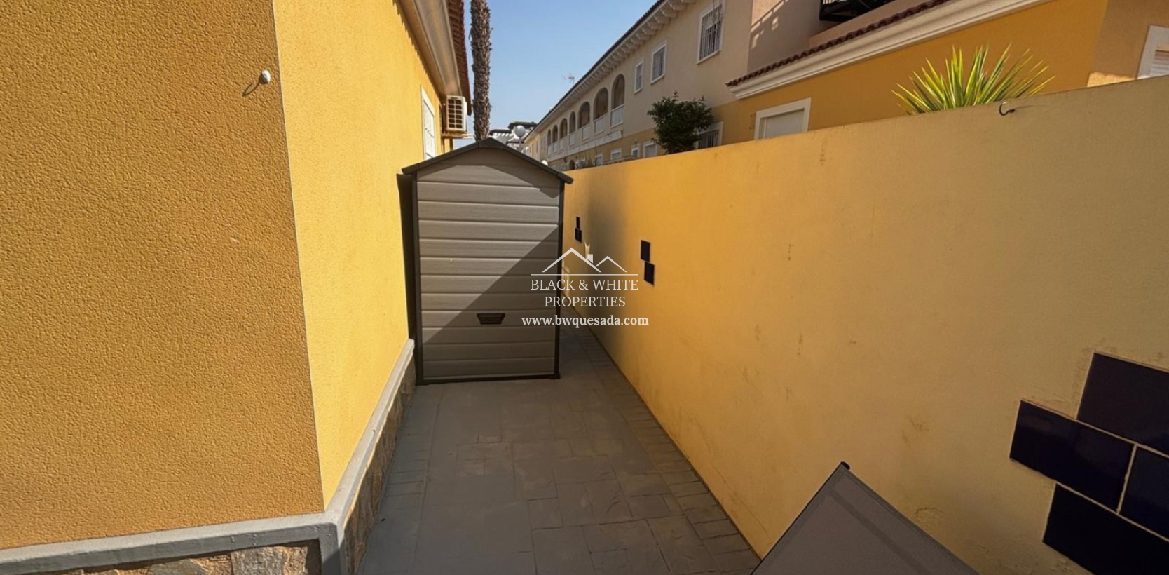 Resale - Townhouse - Ciudad Quesada