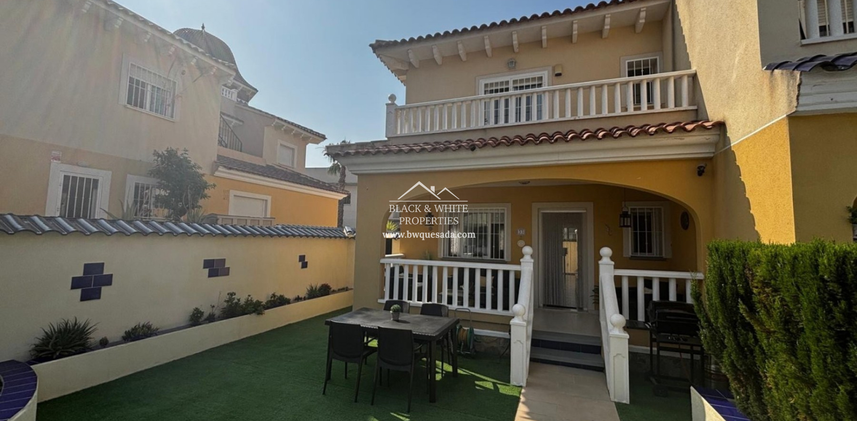Resale - Townhouse - Ciudad Quesada