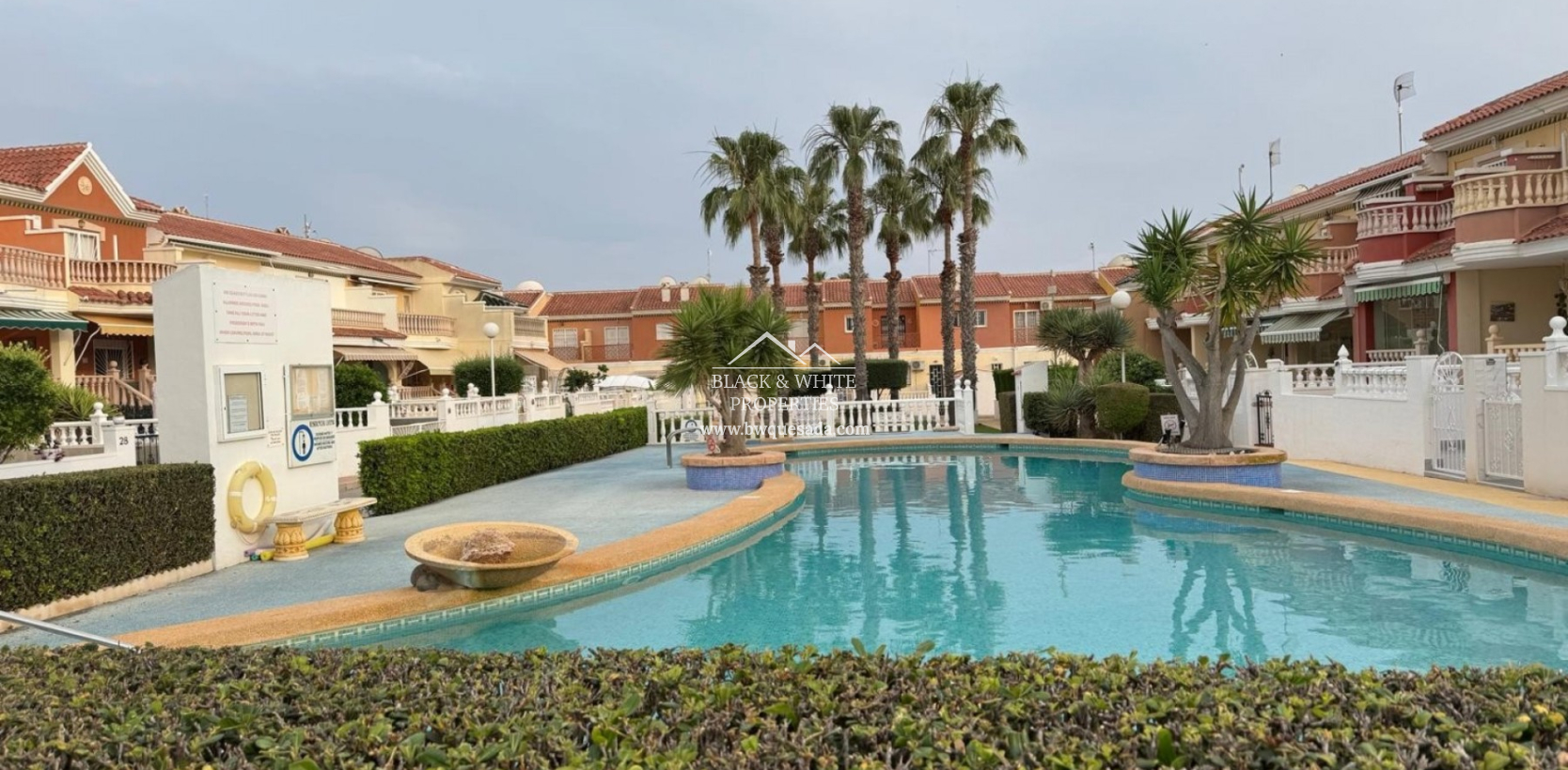 Resale - Townhouse - Ciudad Quesada