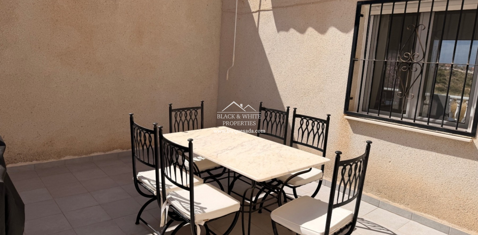 Resale - Townhouse - Ciudad Quesada