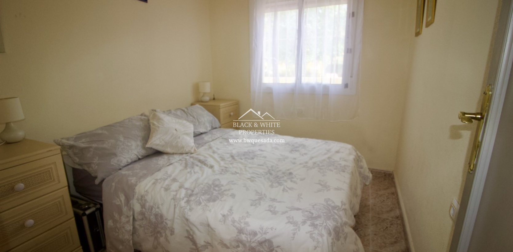 Resale - Townhouse - Lo Crispin