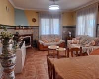 Resale - Villa - Albatera