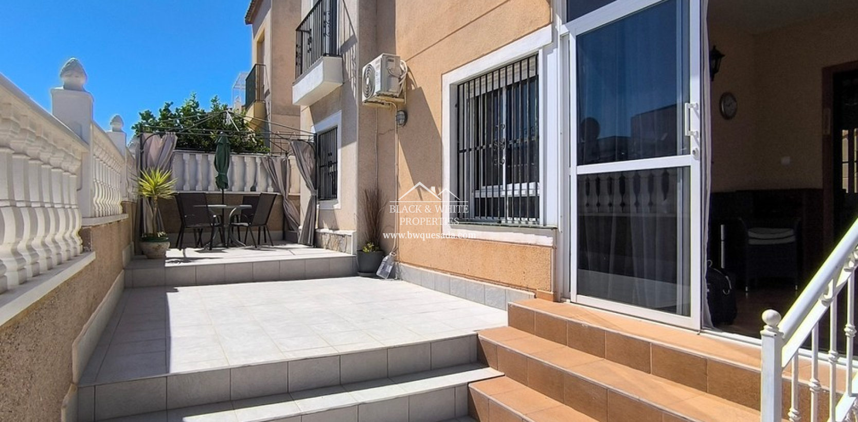 Resale - Villa - Algorfa - Montebello 