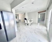 Resale - Villa - Altea