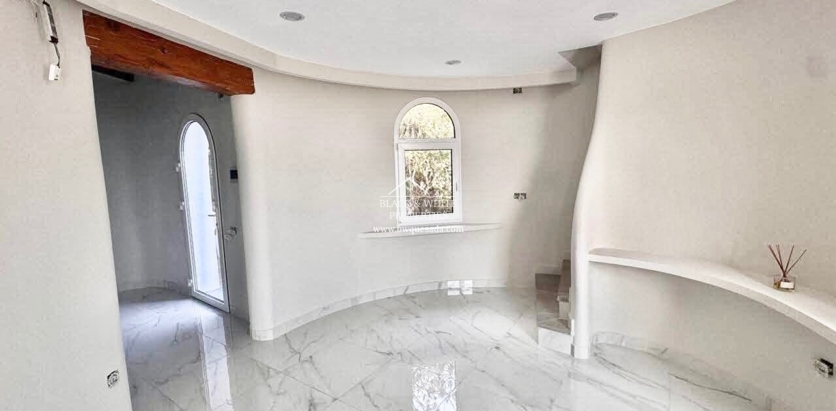 Resale - Villa - Altea