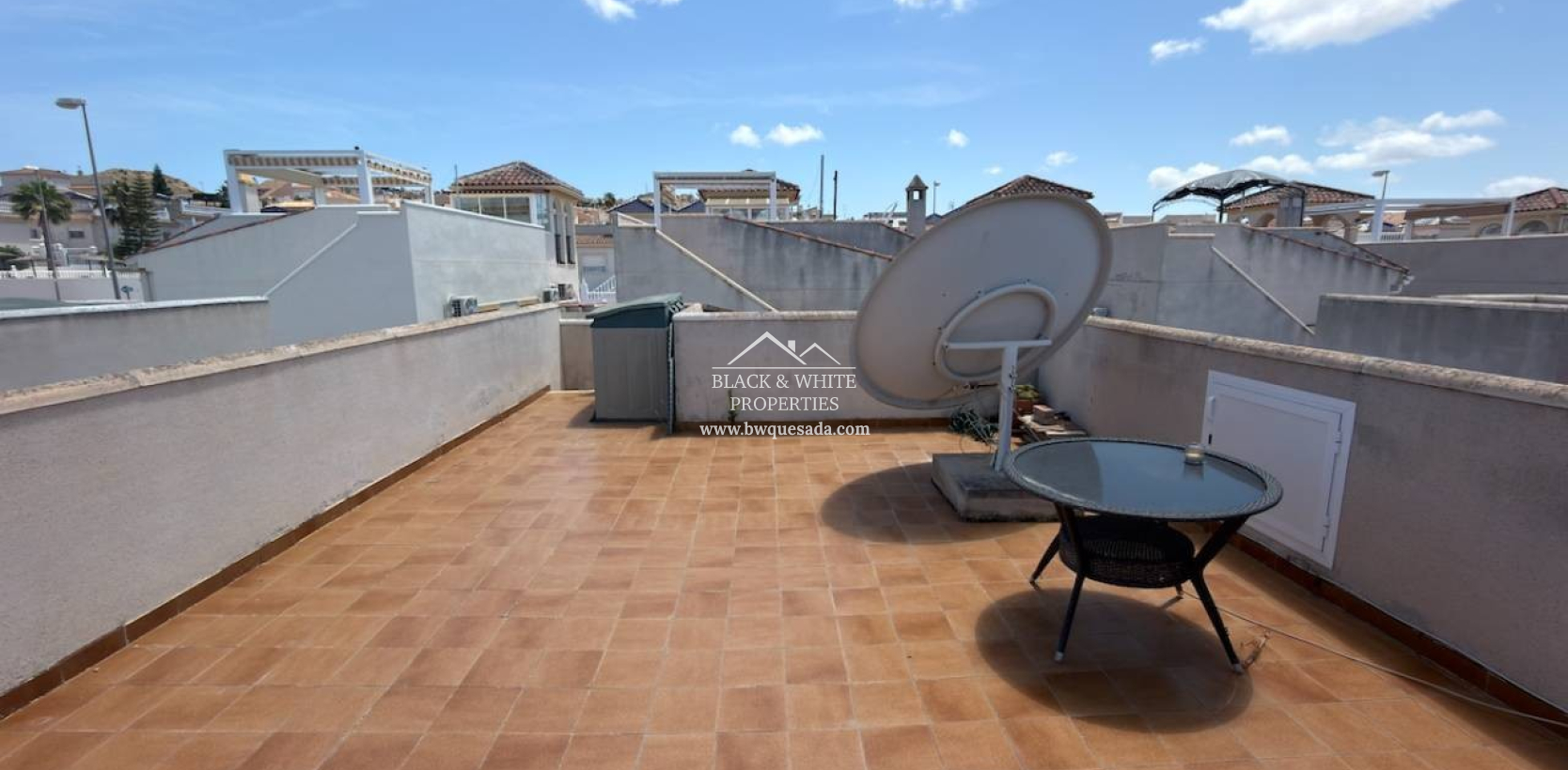 Resale - Villa - Benimar