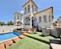 Resale - Villa - Benimar
