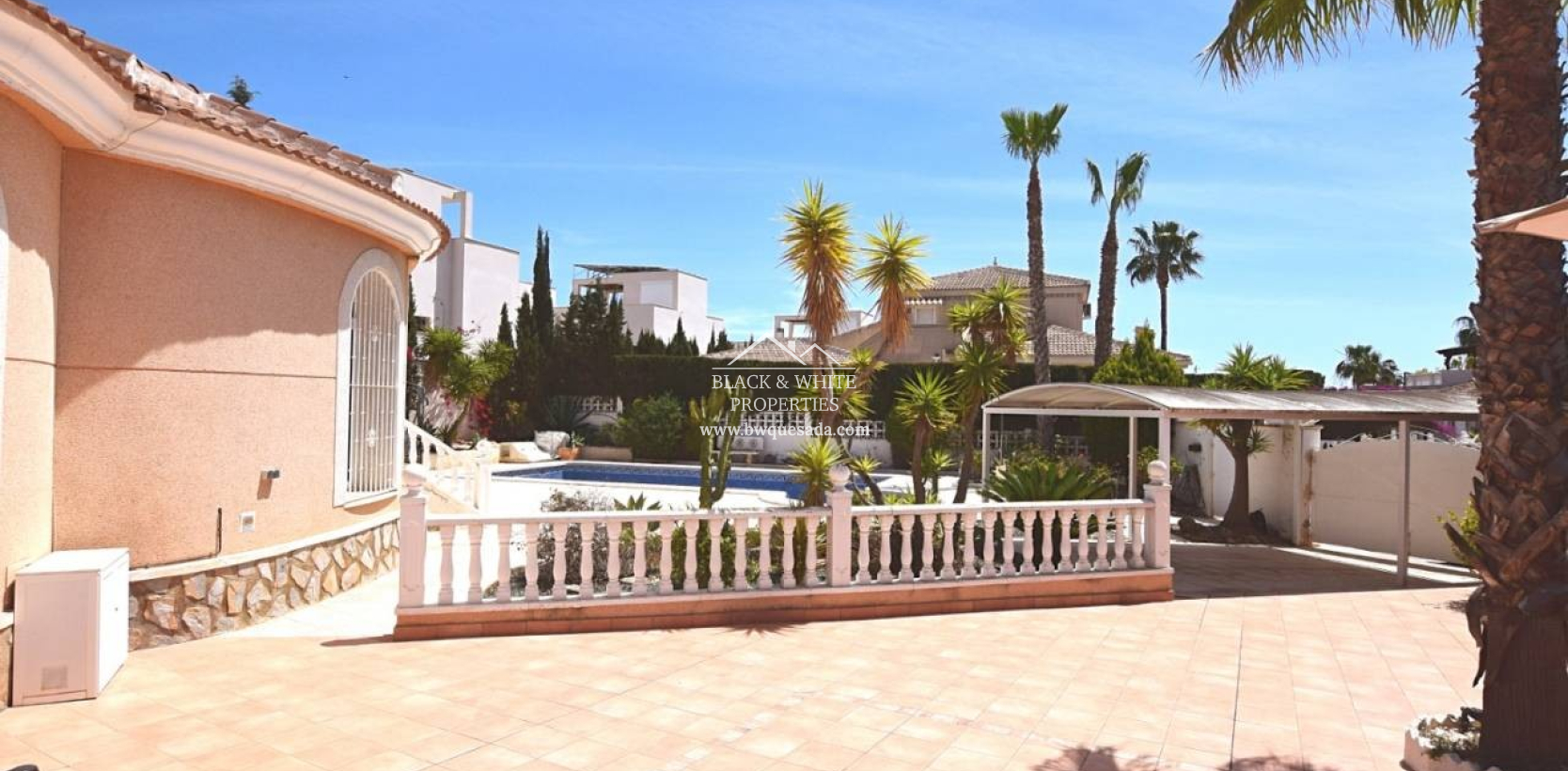 Resale - Villa - Ciudad Quesada - Pueblo Bravo