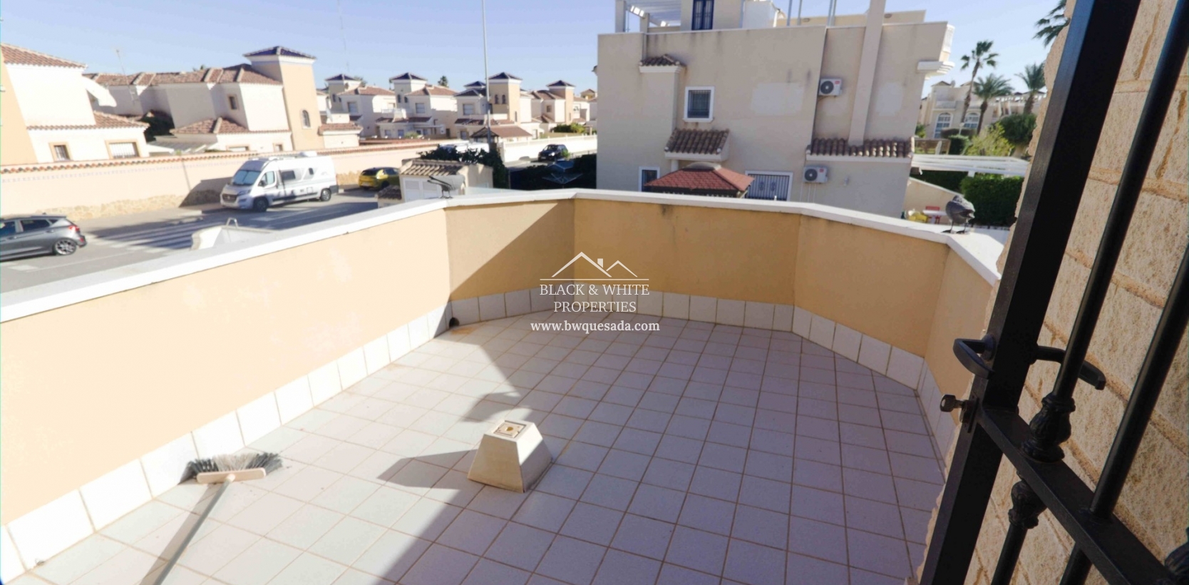 Resale - Villa - Guardamar del Segura