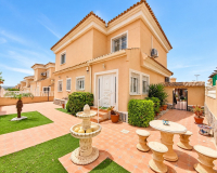 Resale - Villa - La Marina