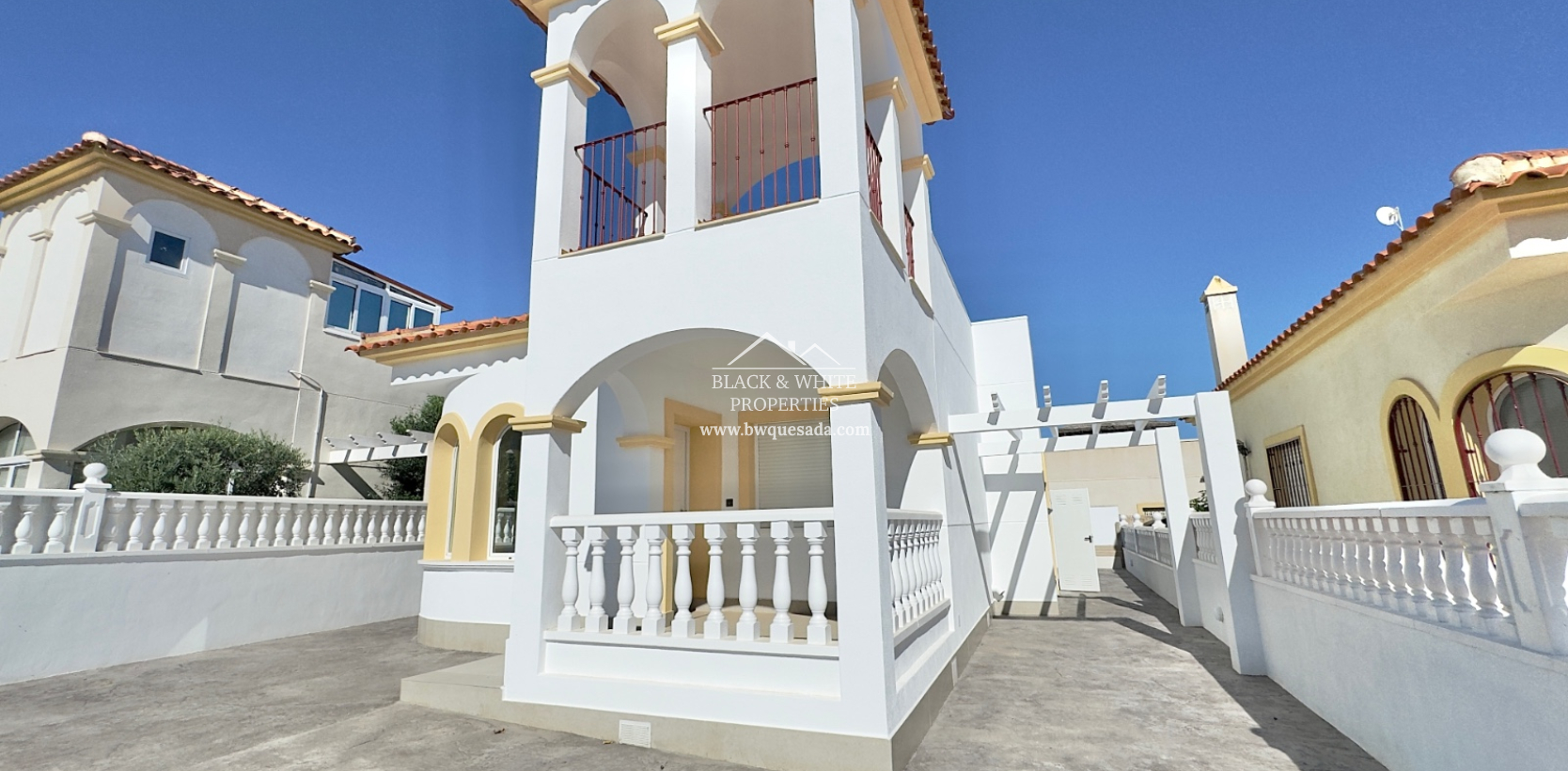 Resale - Villa - Lo Crispin