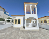 Resale - Villa - Lo Crispin