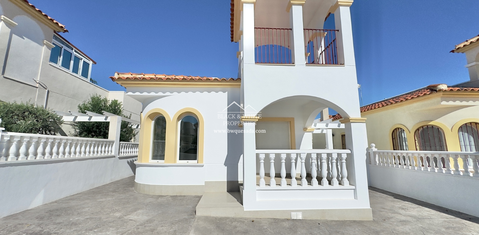 Resale - Villa - Lo Crispin