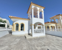 Resale - Villa - Lo Crispin