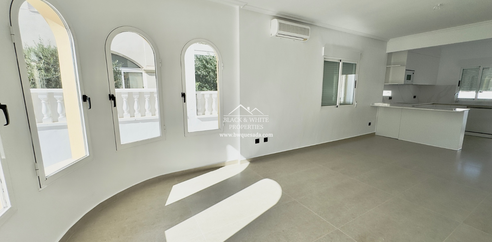 Resale - Villa - Lo Crispin