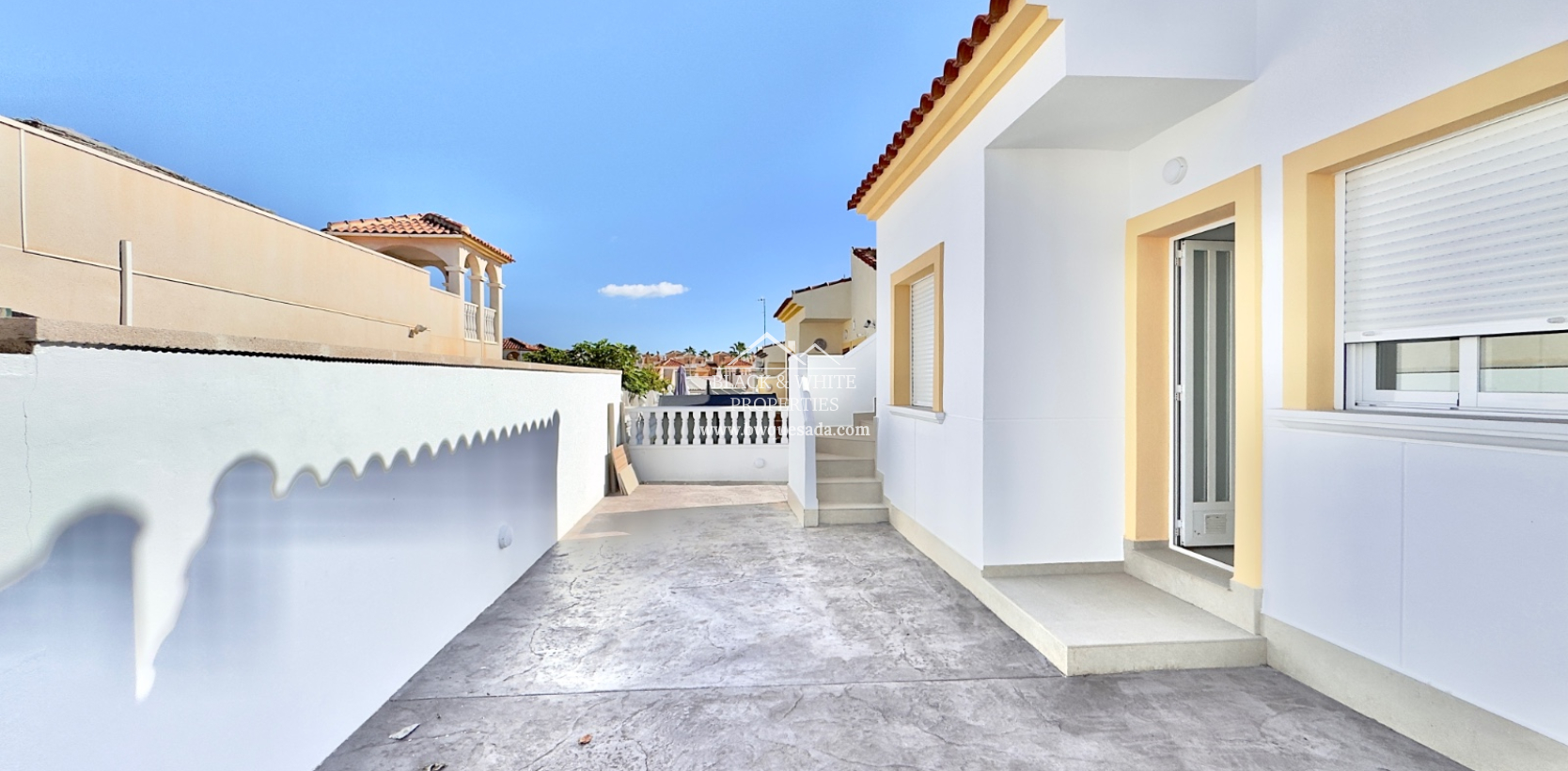 Resale - Villa - Lo Crispin