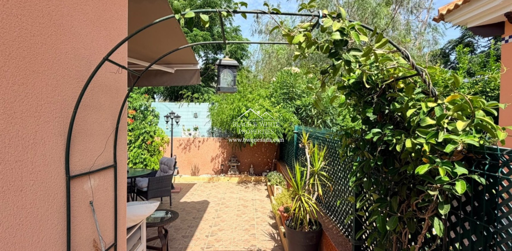 Resale - Villa - Los Montesinos