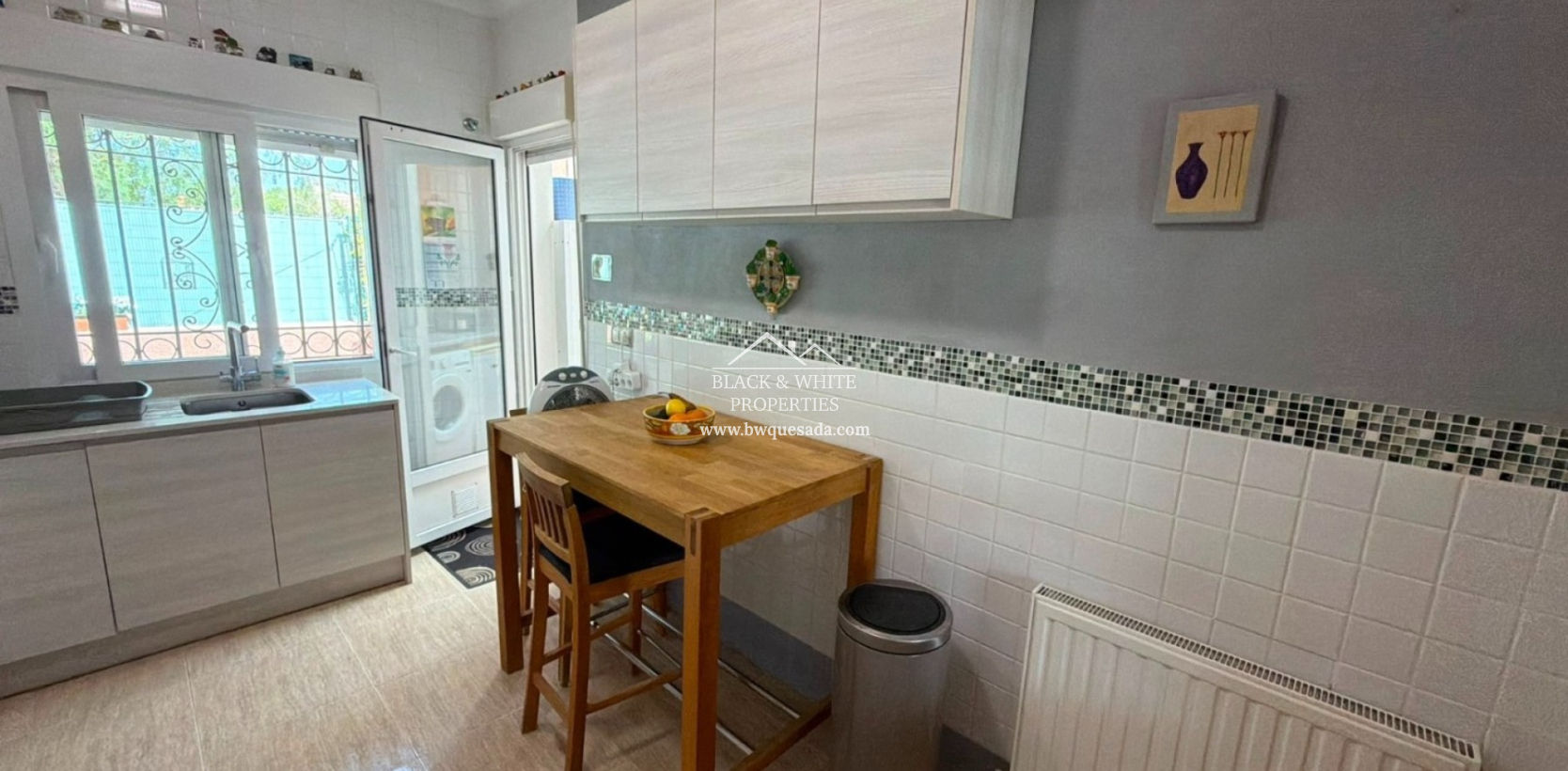 Resale - Villa - Los Montesinos