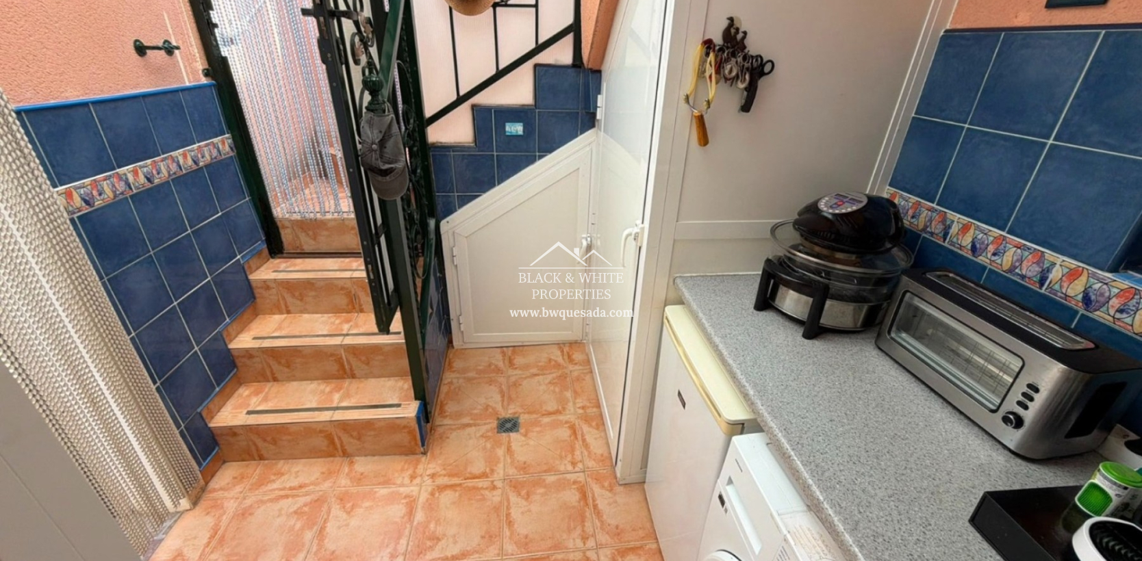 Resale - Villa - Los Montesinos