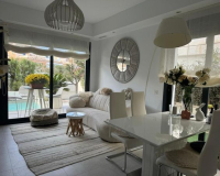 Resale - Villa - Orihuela Costa - Villamartín