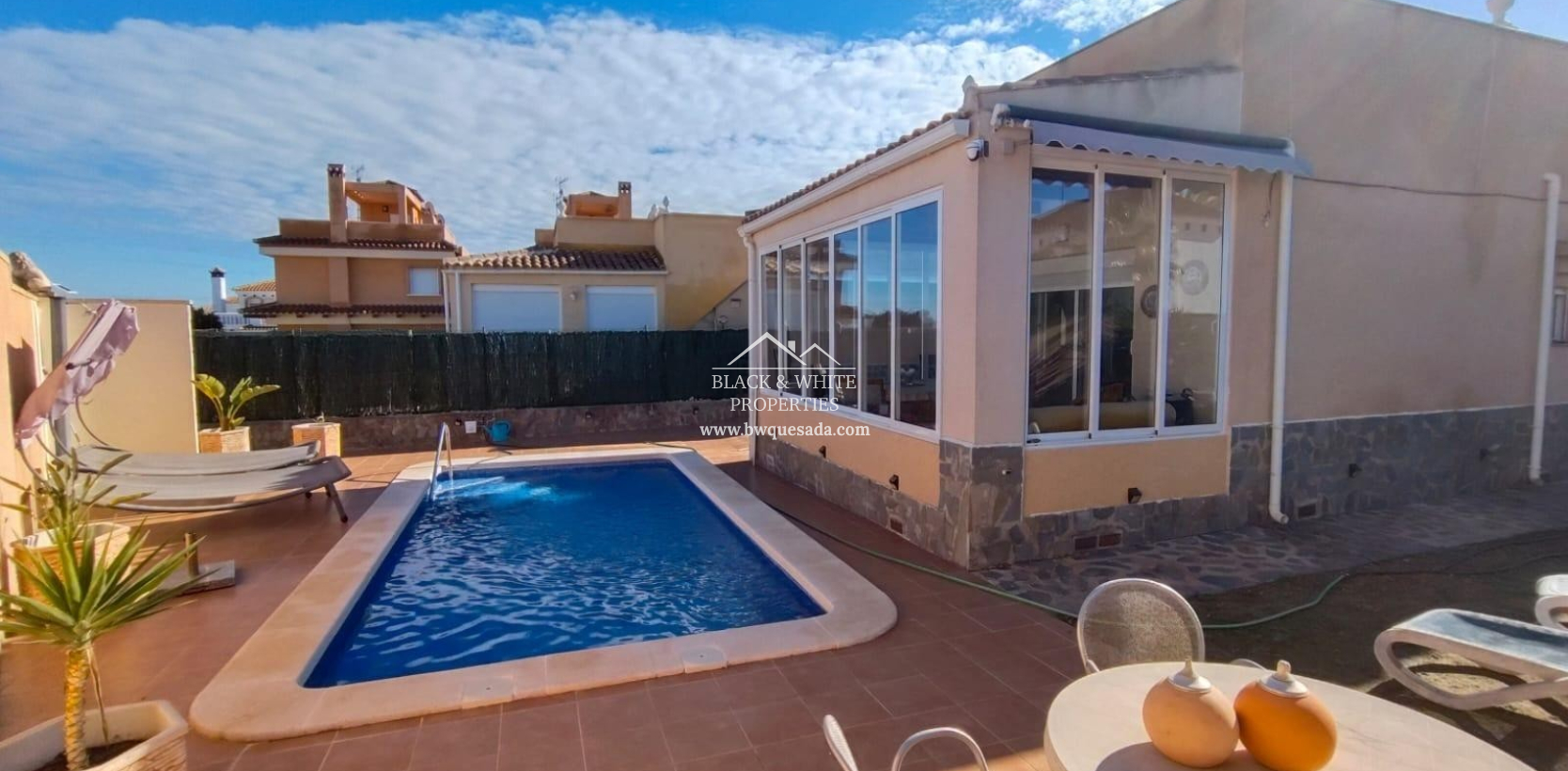 Resale - Villa - Orihuela - Orihuela Costa