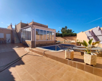 Resale - Villa - Orihuela - Orihuela Costa