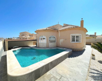 Resale - Villa - Orihuela - Orihuela Costa