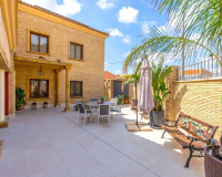 Resale - Villa - Orihuela