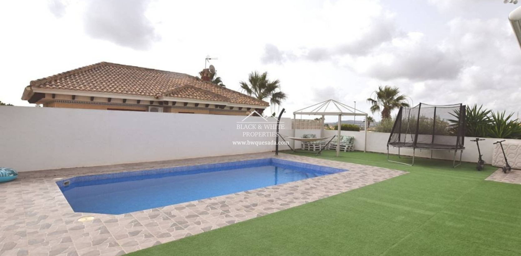 Resale - Villa - San Fulgencio - La Marina