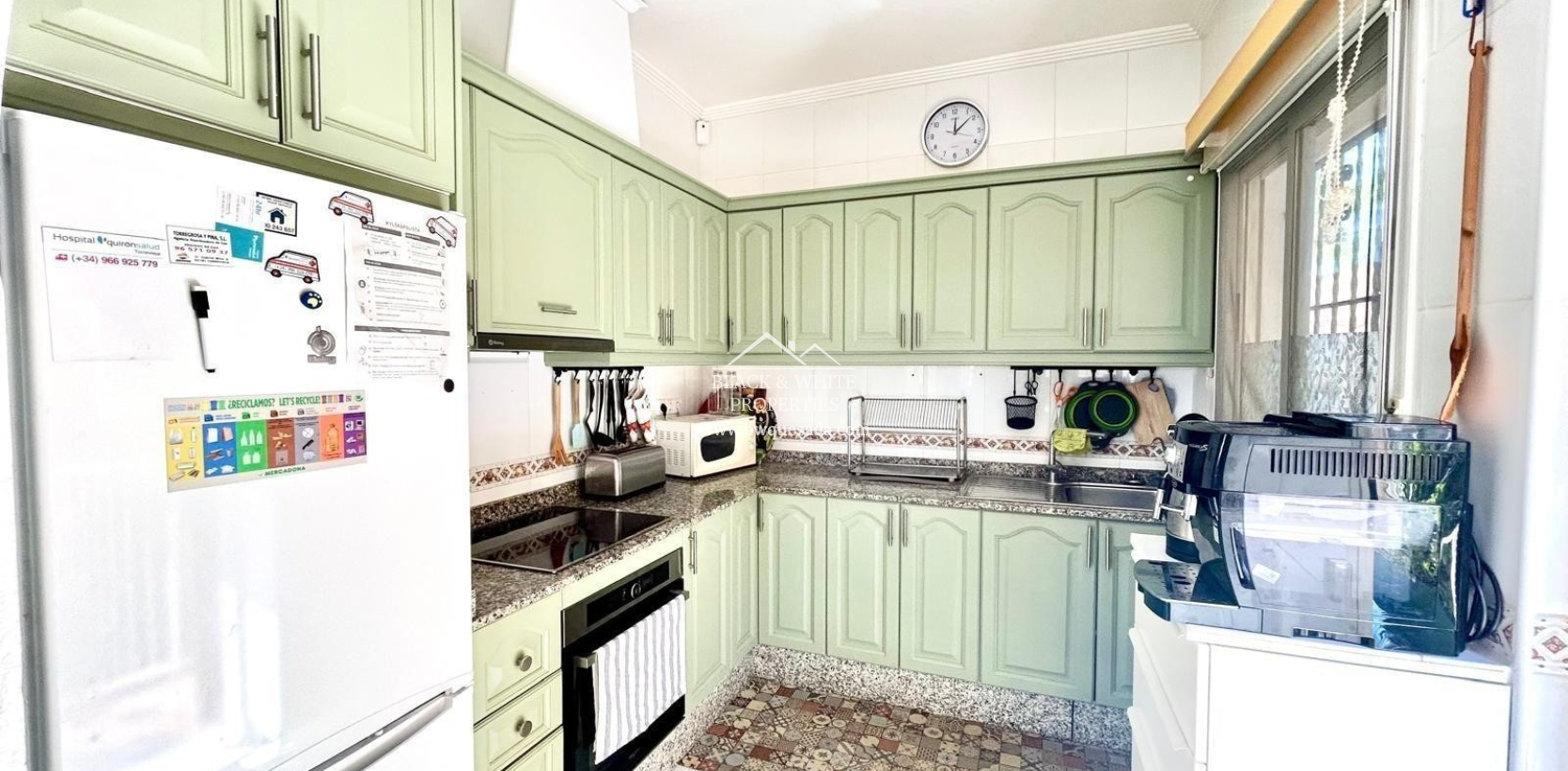 Resale - Villa - Torrevieja - El chaparral