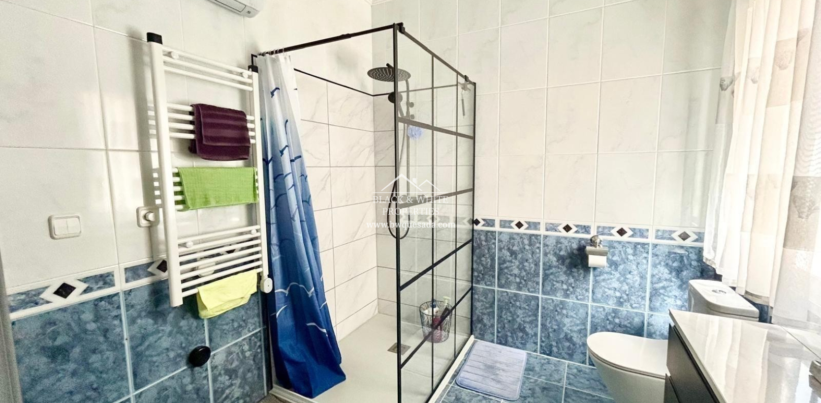 Resale - Villa - Torrevieja - El chaparral