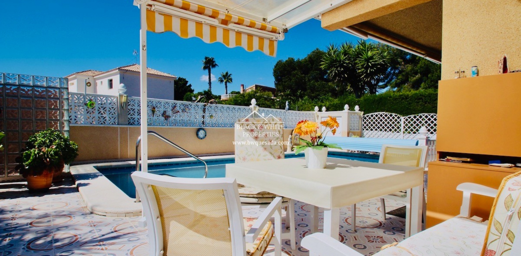 Resale - Villa - Torrevieja - Los Balcones - Los Altos del Edén