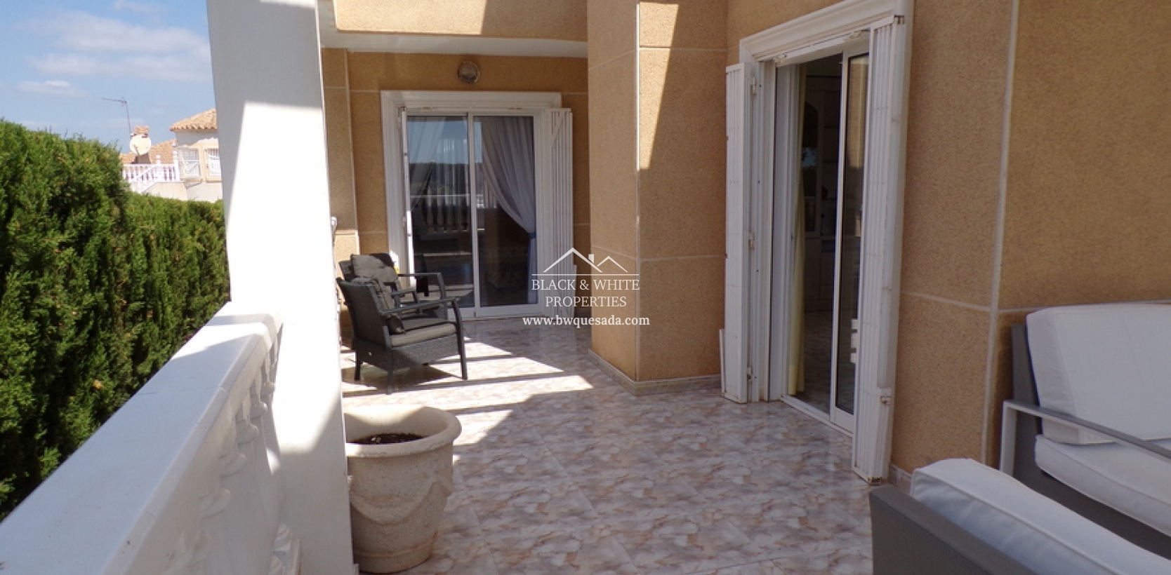 Revente - Detached Villa - Los Altos