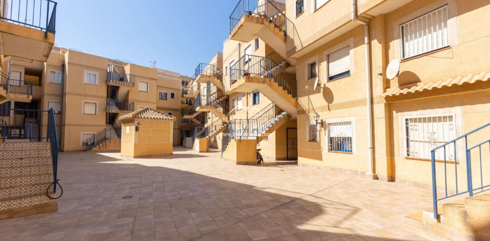 Revente - Rez-de-chaussée - Torrevieja - Playa de los Locos