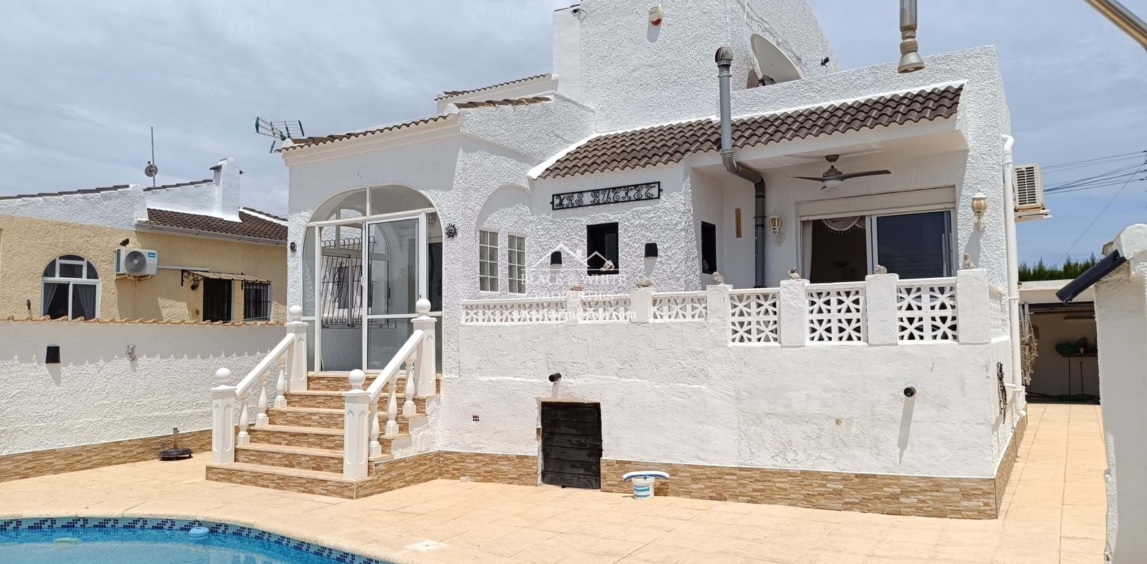 Revente - Villa - Torrevieja - El chaparral