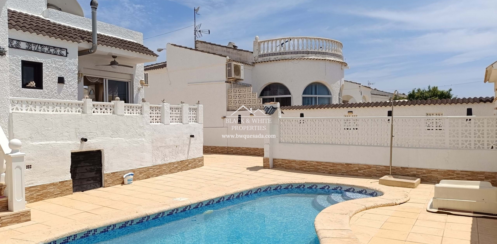 Revente - Villa - Torrevieja - El chaparral