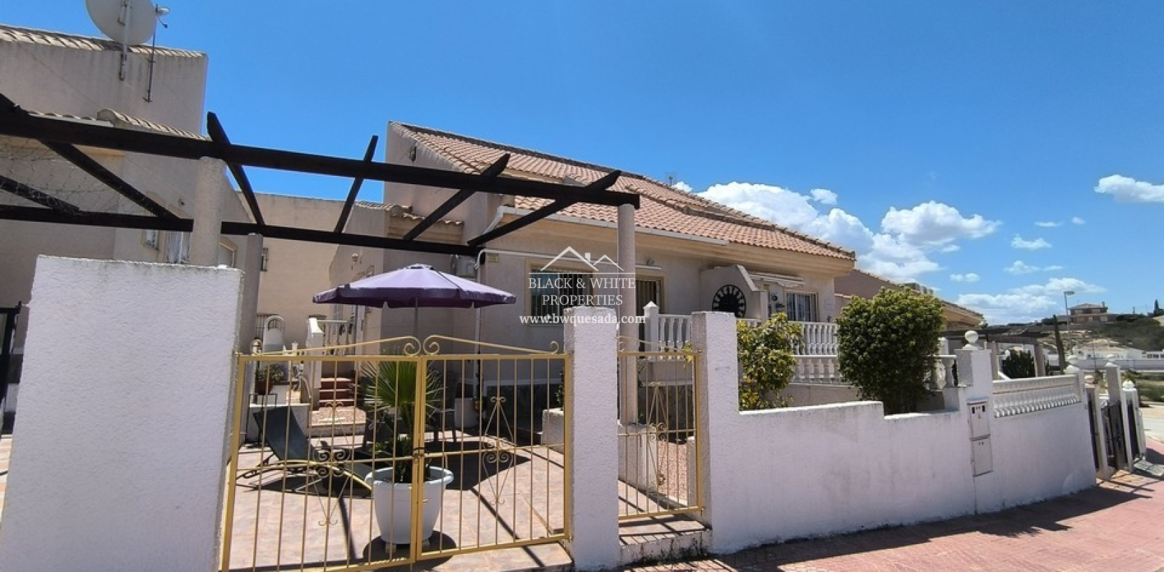 Venta - Semi - Adosada Villa  - Ciudad Quesada