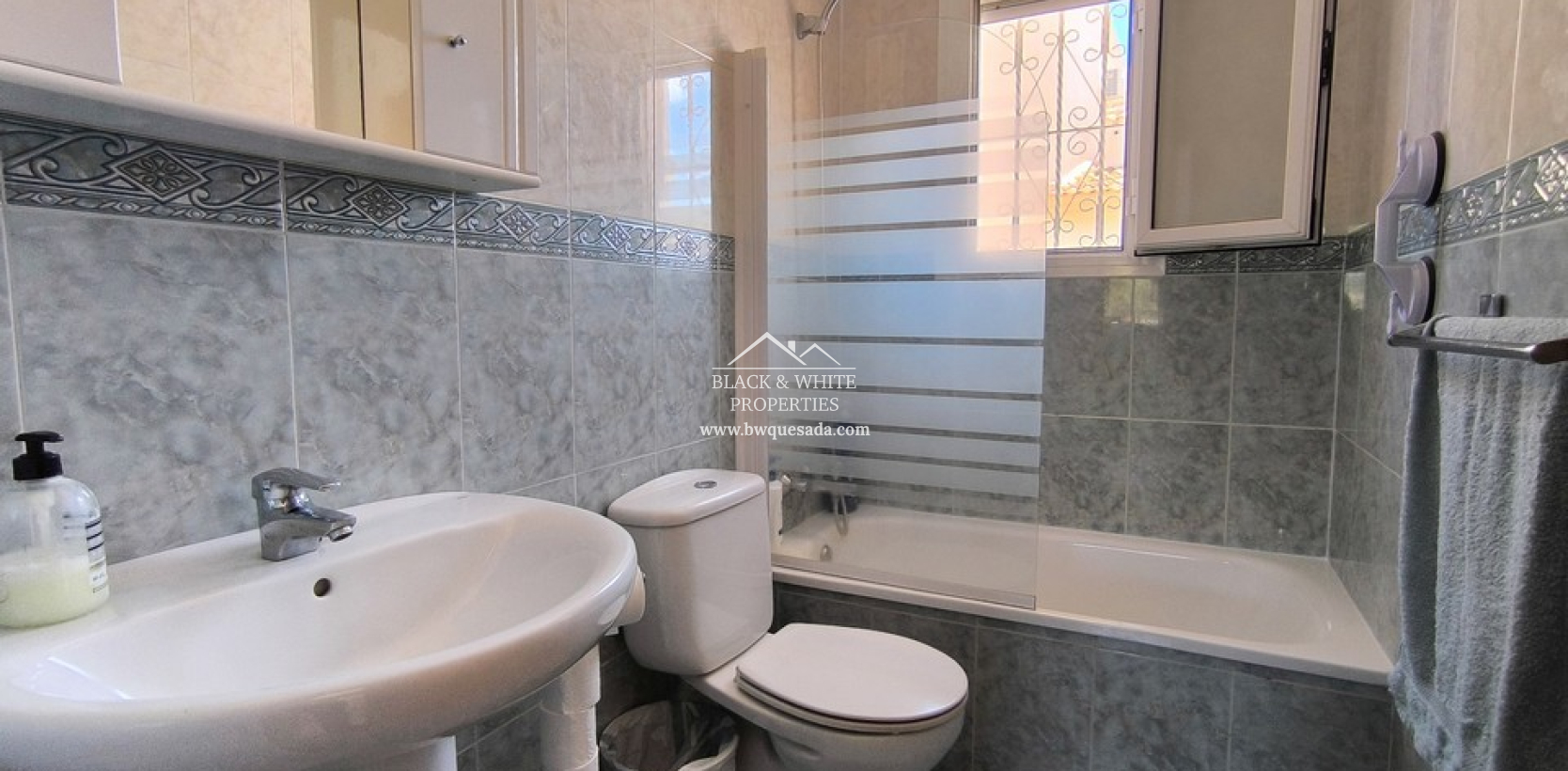 Venta - Semi - Adosada Villa  - Ciudad Quesada