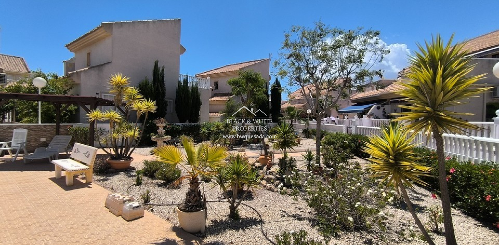 Venta - Semi - Adosada Villa  - Ciudad Quesada