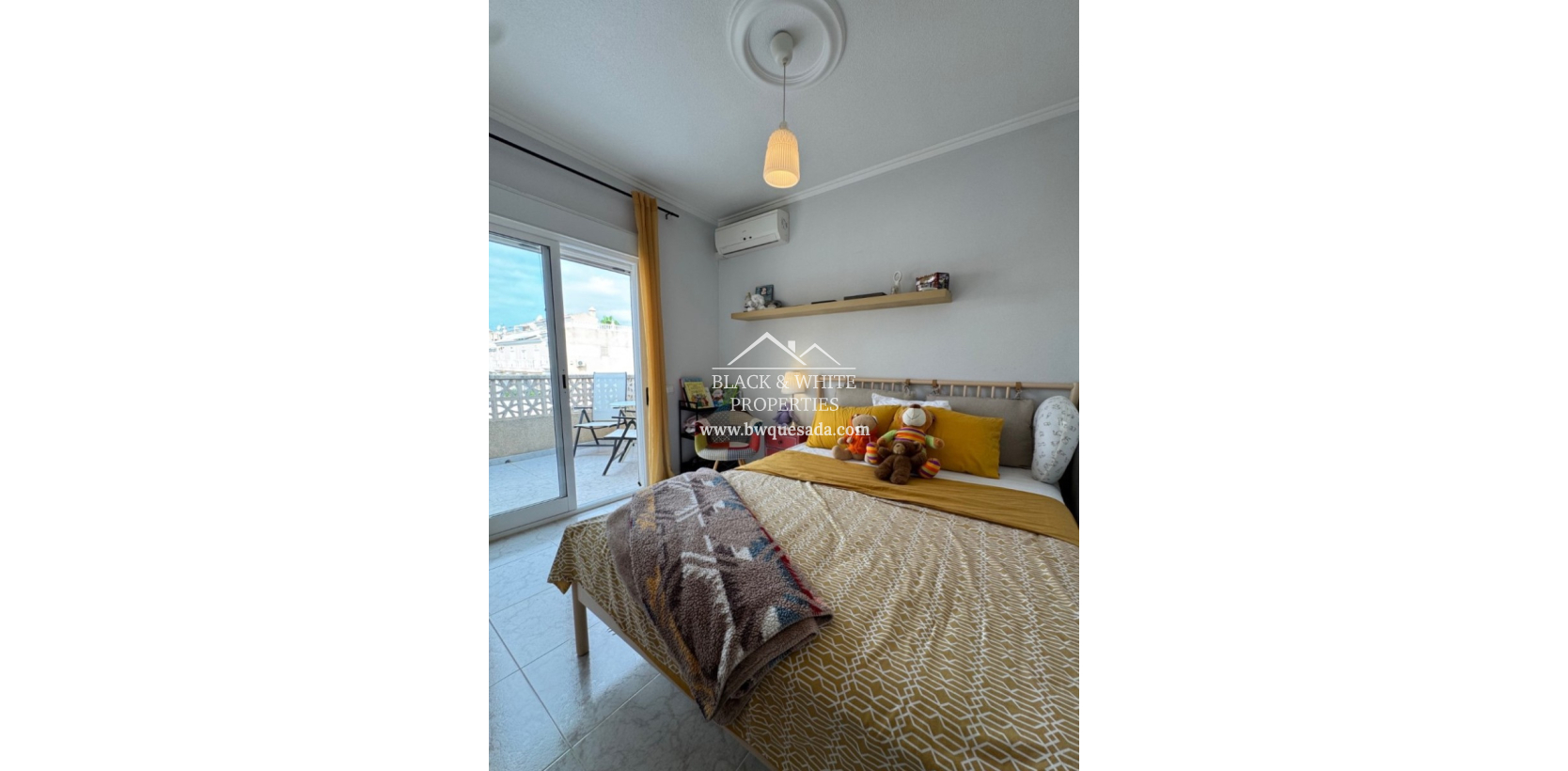 Venta - Semi - Adosada Villa  - Ciudad Quesada