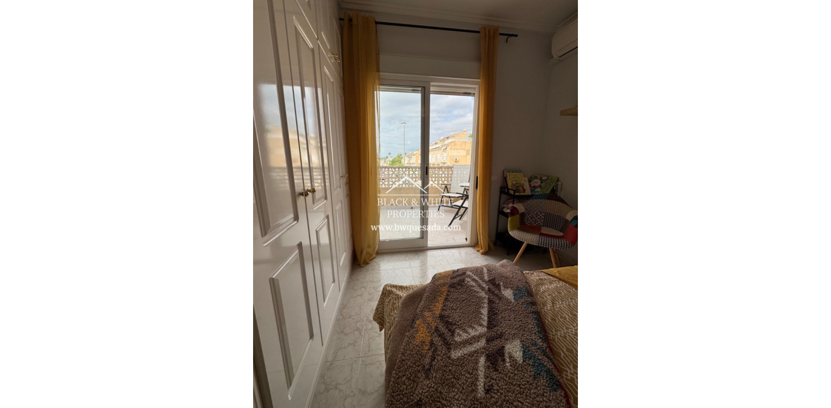 Venta - Semi - Adosada Villa  - Ciudad Quesada