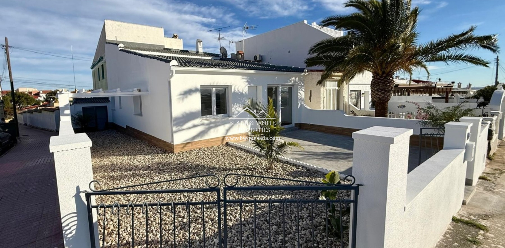 Venta - Semi - Adosada Villa  - Ciudad Quesada