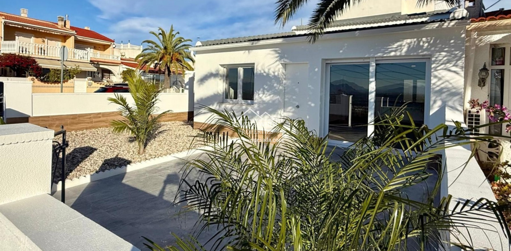 Venta - Semi - Adosada Villa  - Ciudad Quesada