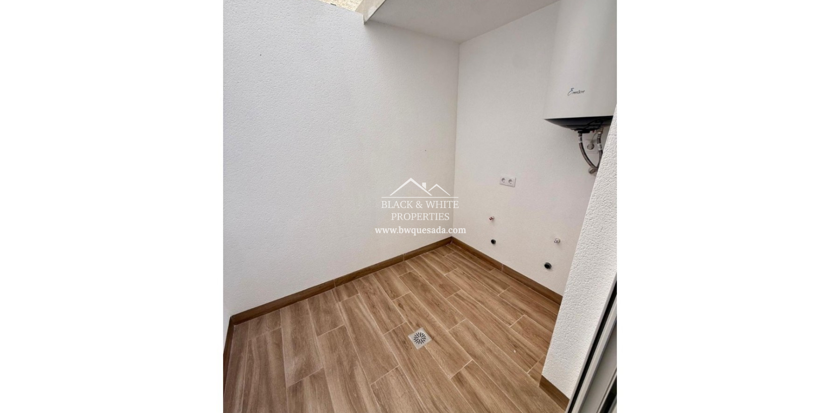 Venta - Semi - Adosada Villa  - Ciudad Quesada