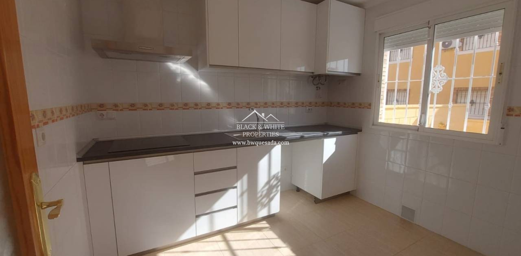 Venta - Semi - Adosada Villa  - Ciudad Quesada