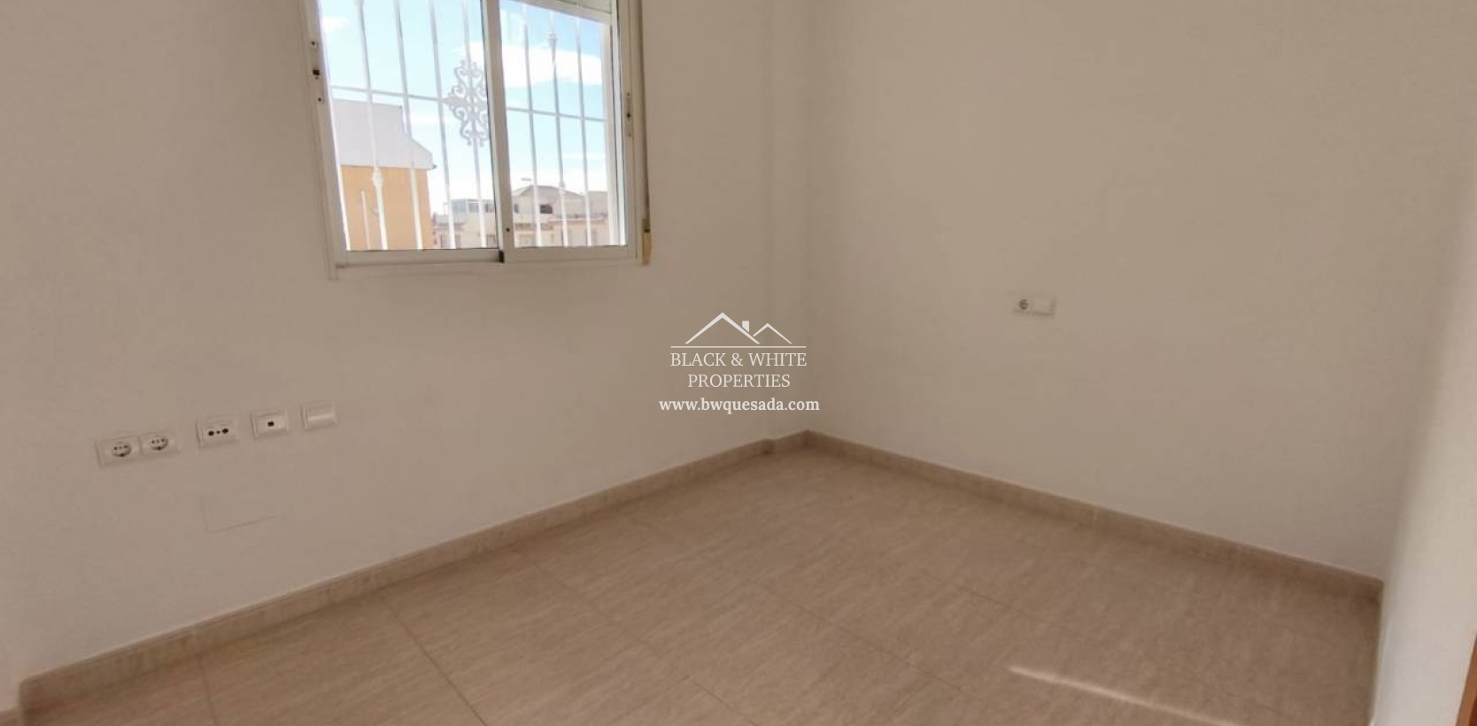 Venta - Semi - Adosada Villa  - Ciudad Quesada