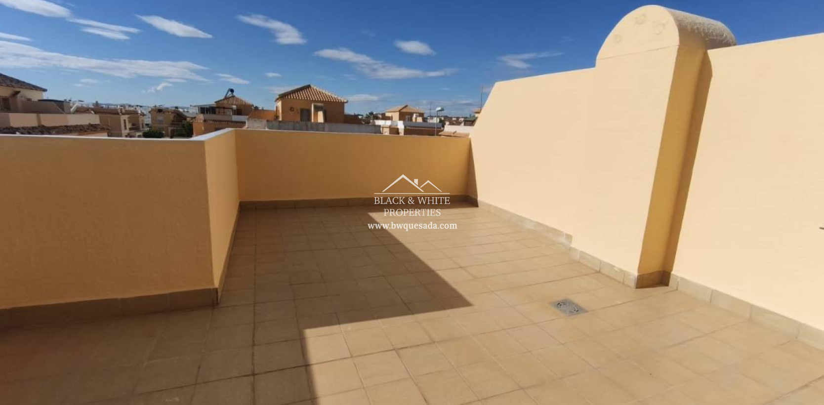 Venta - Semi - Adosada Villa  - Ciudad Quesada