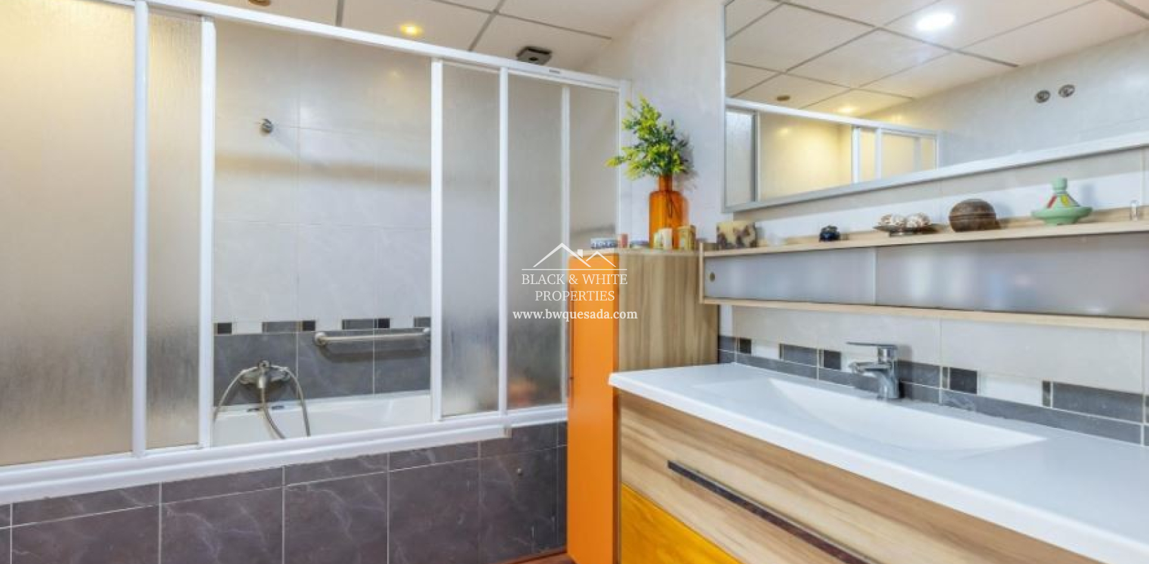 Venta - Semi - Adosada Villa  - Torrevieja - Nueva Torrevieja - Aguas Nuevas