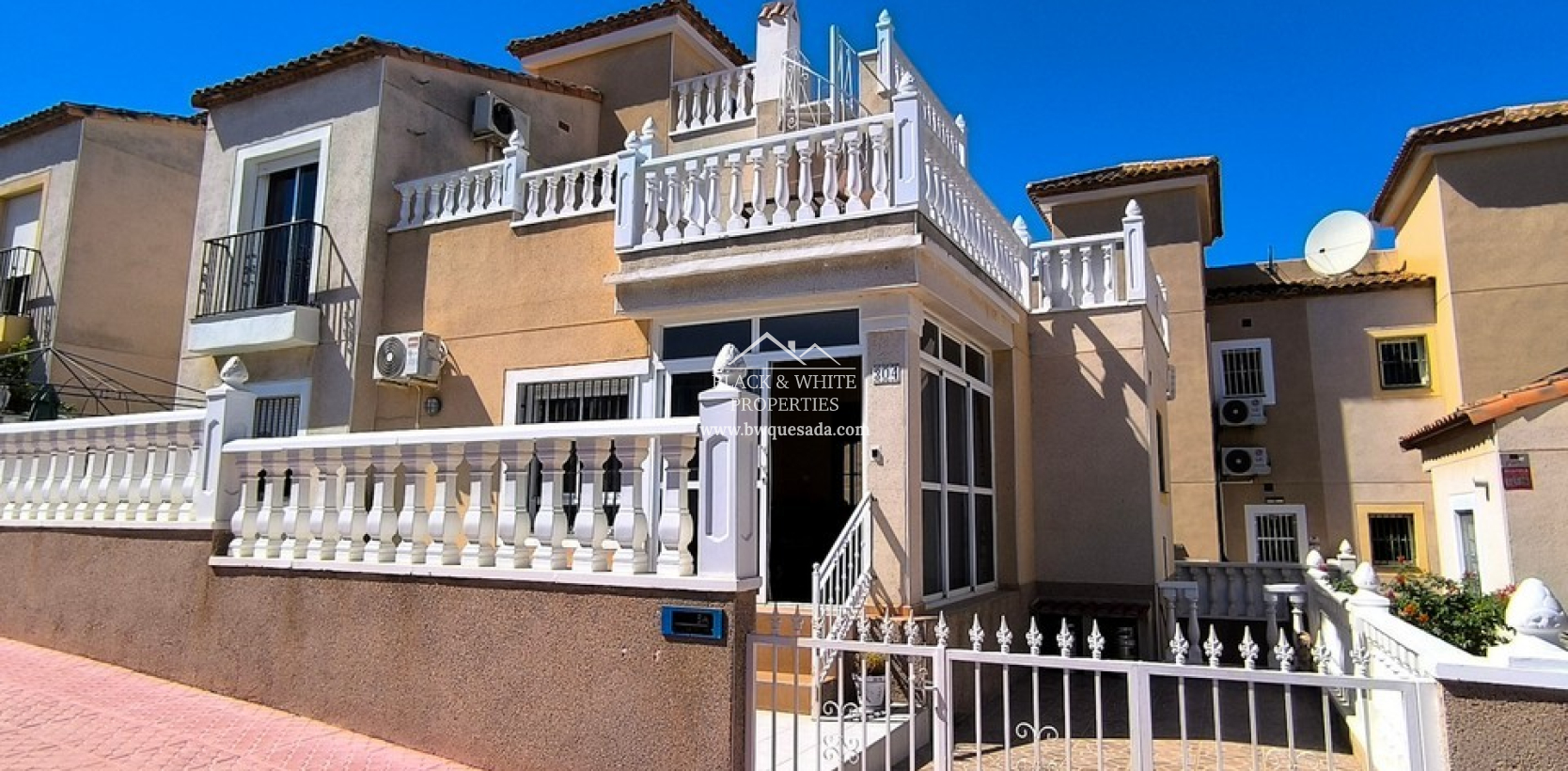 Venta - Villa - Algorfa - Montebello 