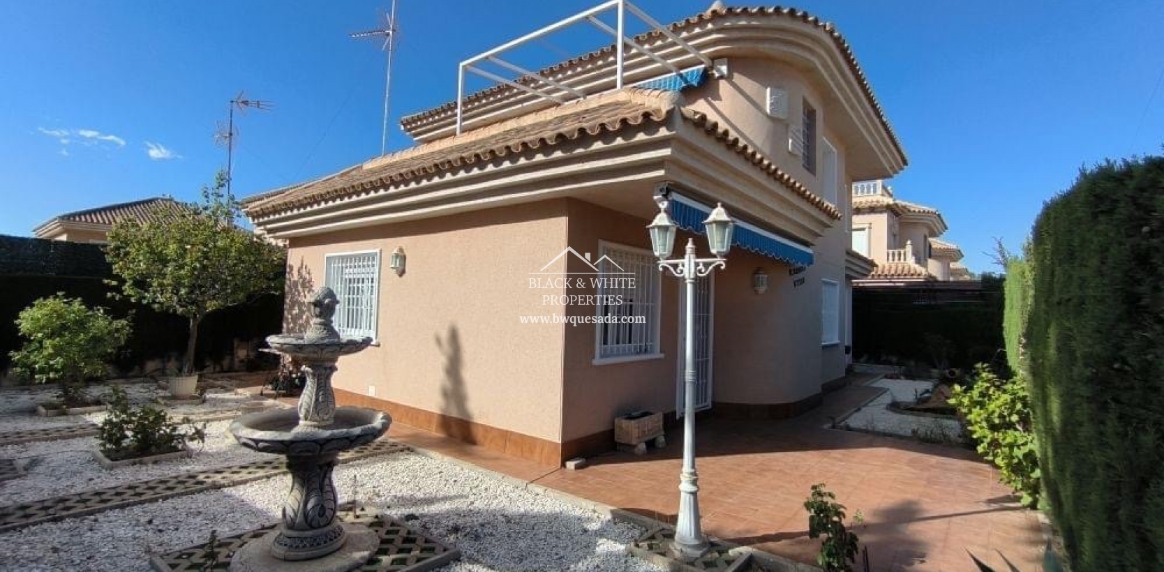 Venta - Villa - Torrevieja - Punta prima